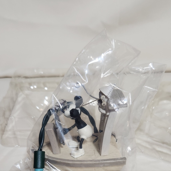 Steamboat Willie Hallmark Disney Keepsake NIB - Picture 5 of 8